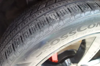 Car image 36