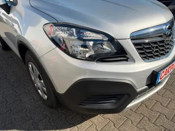 Car image 30