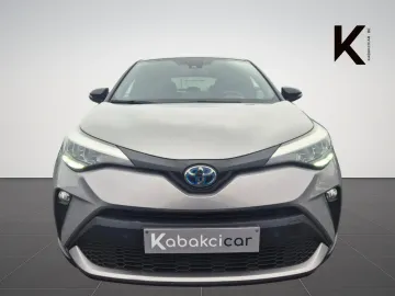 Car image 3