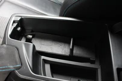 Car image 35