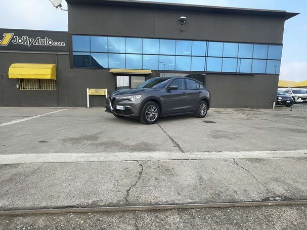 Alfa Romeo Stelvio 2.2 Q4 140 kW image number 22