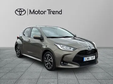 Car image 2