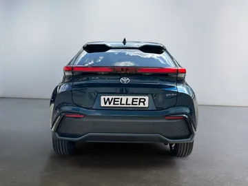 Car image 4