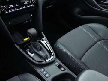 Car image 11