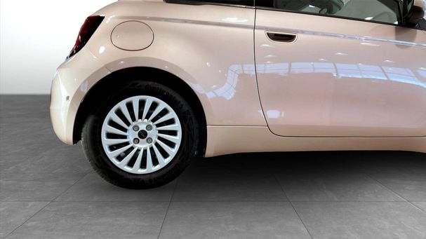 Fiat 500 e 88 kW image number 9