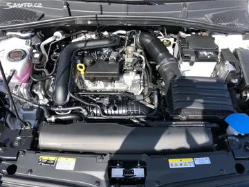 Car image 29