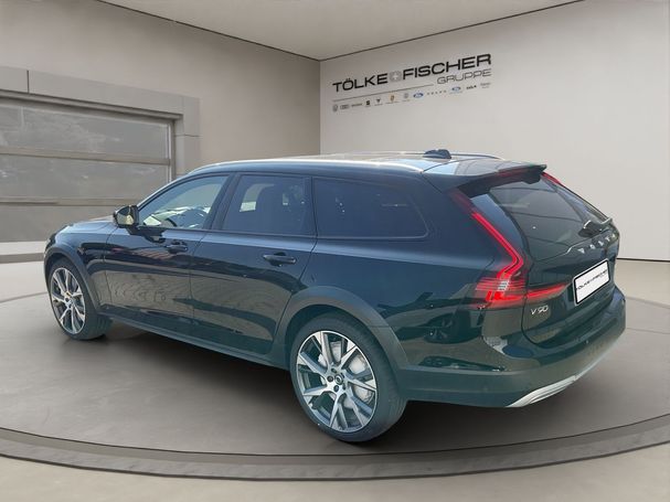 Volvo V90 Cross Country AWD B4 145 kW image number 4