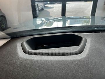 Car image 36