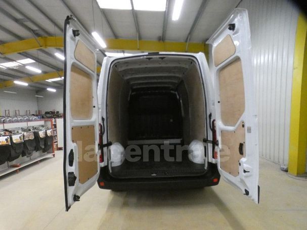 Renault Master DCi 110 L2H2 81 kW image number 9