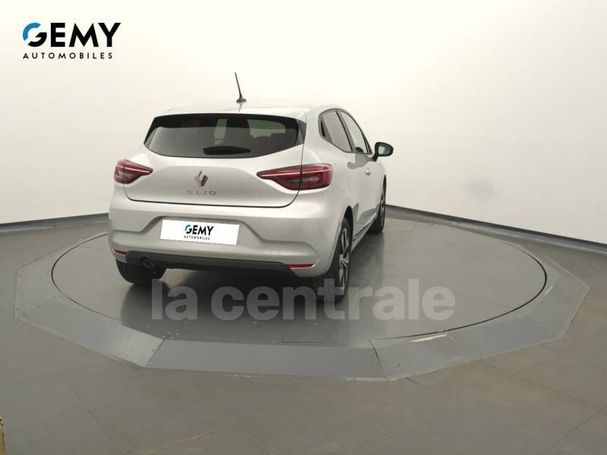 Renault Clio TCe 90 66 kW image number 16