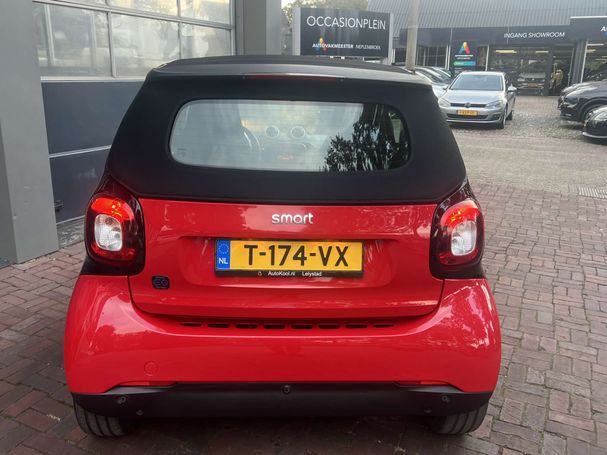 Smart ForTwo cabrio EQ 60 kW image number 3