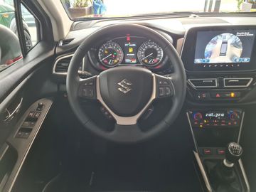 Car image 12