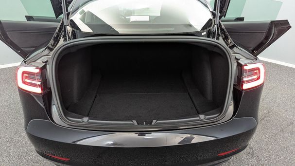 Tesla Model 3 Long Range AWD 350 kW image number 17