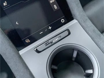 Car image 48