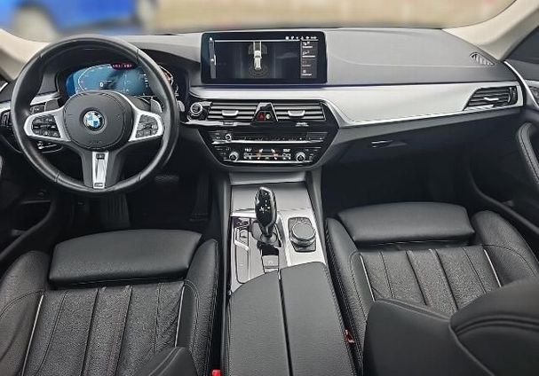 BMW 520d Touring xDrive 140 kW image number 8