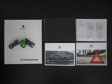 Car image 28
