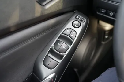 Car image 34
