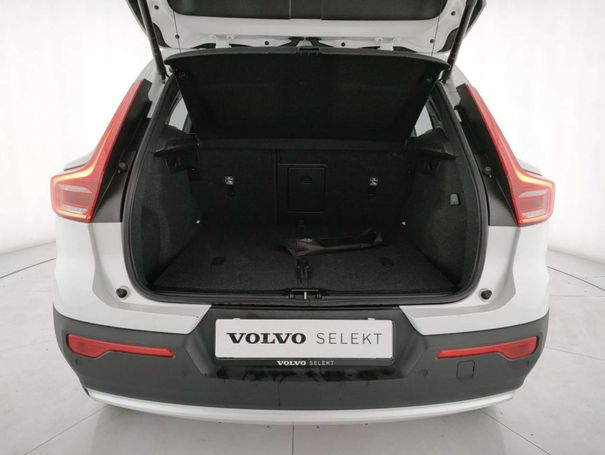 Volvo XC40 B3 Core 120 kW image number 38