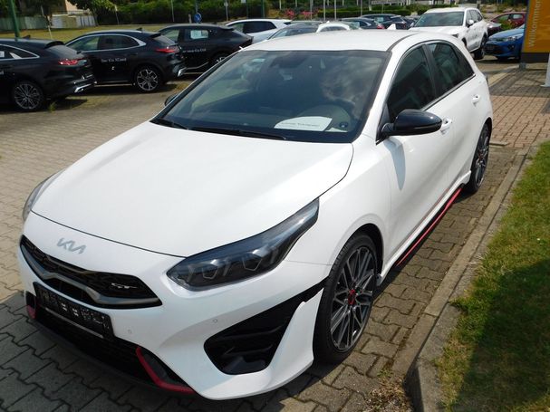 Kia Ceed GT 150 kW image number 1