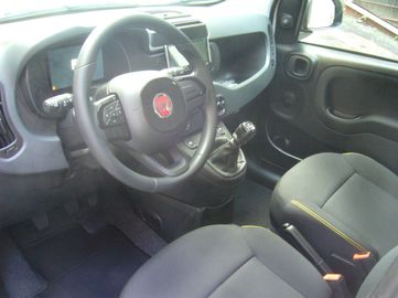 Car image 14