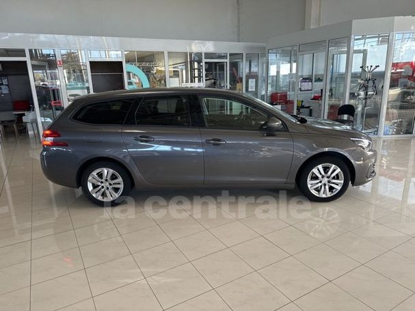 Peugeot 308 SW 1.2 PureTech 130 Allure 96 kW image number 3