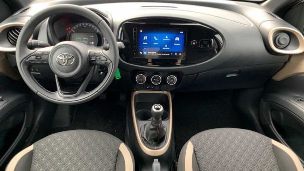 Toyota Aygo X 1.0 53 kW image number 8