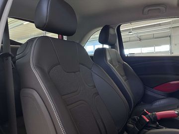 Car image 31