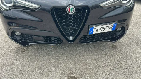 Car image 24