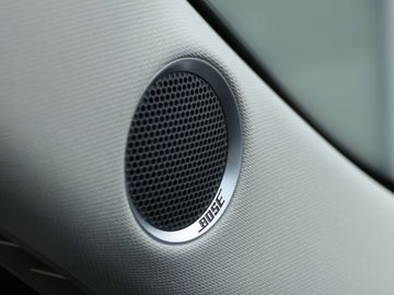 Car image 37