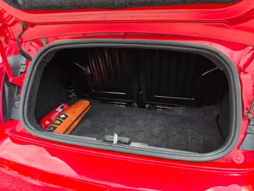 Car image 24