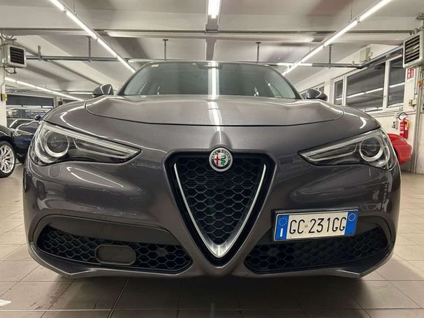 Alfa Romeo Stelvio 2.2 Diesel AT8 118 kW image number 2