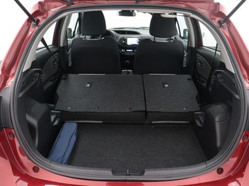 Car image 37