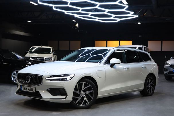 Volvo V60 T6 Recharge AWD Momentum 250 kW image number 1