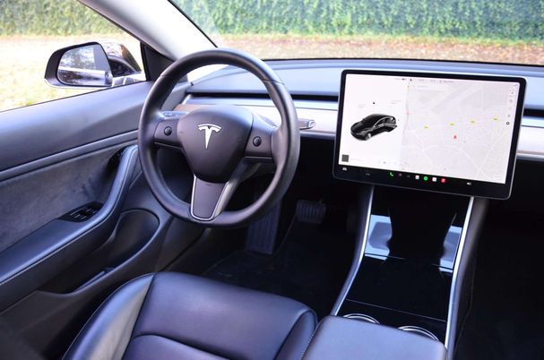 Tesla Model 3 Long Range AWD 258 kW image number 8