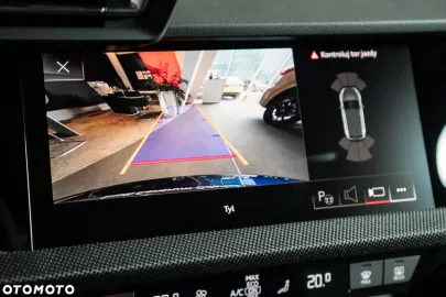 Car image 35