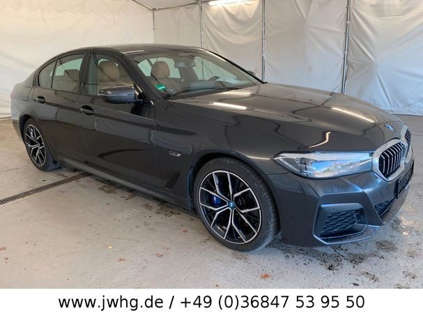 BMW 545 e xDrive 290 kW image number 2