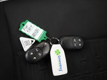 Car image 37