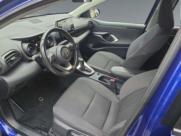 Car image 9