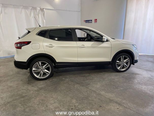 Nissan Qashqai 1.3 DIG-T N-MOTION 103 kW image number 4