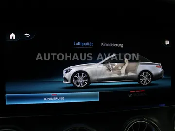 Car image 47