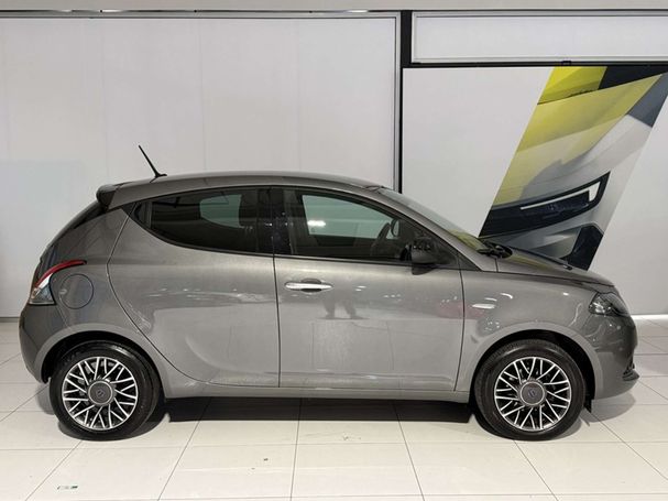 Lancia Ypsilon 51 kW image number 8