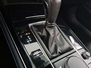 Car image 33