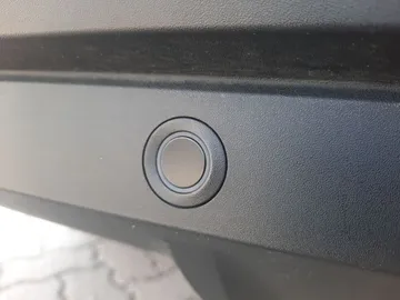 Car image 29