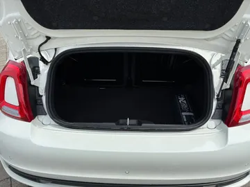 Car image 30