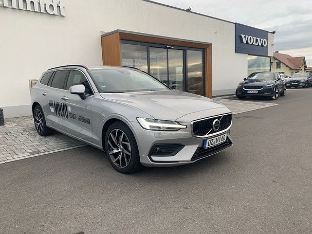 Volvo V60 B4 145 kW image number 11