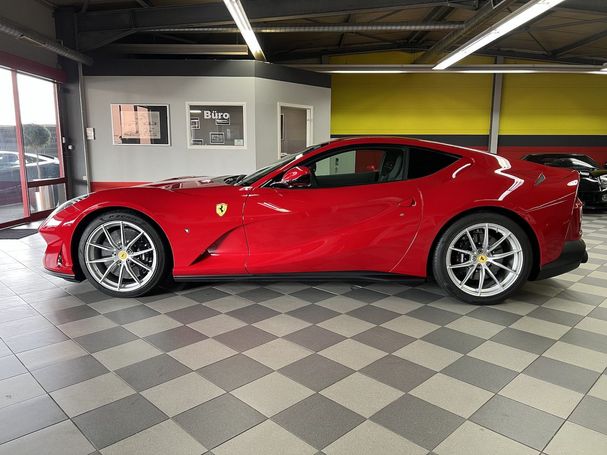 Ferrari 812 Superfast 585 kW image number 4