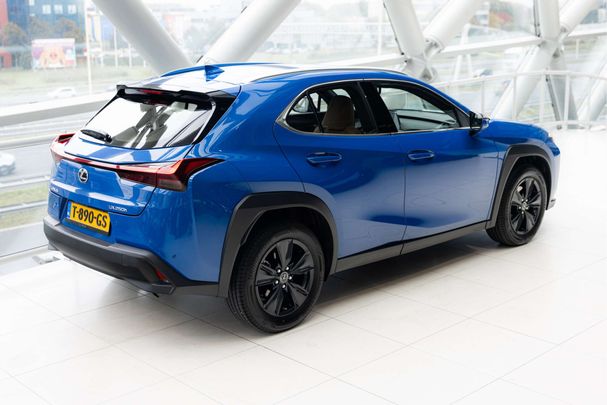 Lexus UX 250h 135 kW image number 2