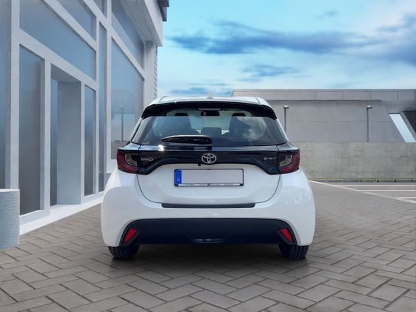 Toyota Yaris 1.5 Hybrid 116 Business Edition 85 kW image number 2