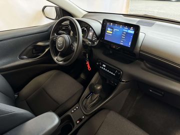 Car image 30