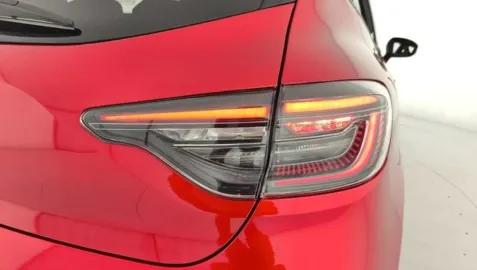 Car image 25